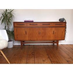Vintage Cabinet retro style
