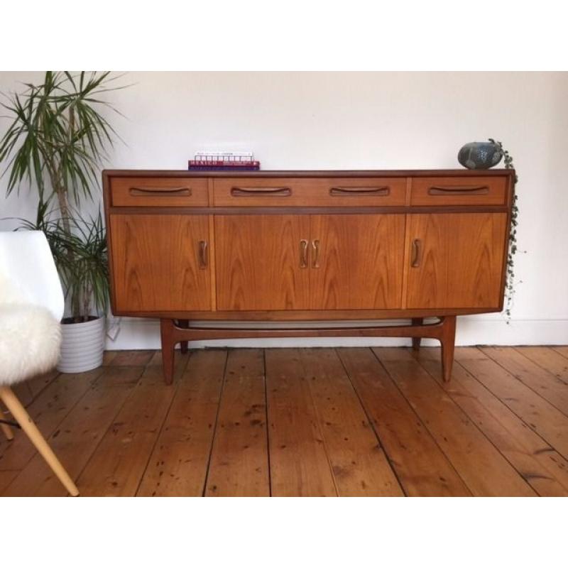 Vintage Cabinet retro style
