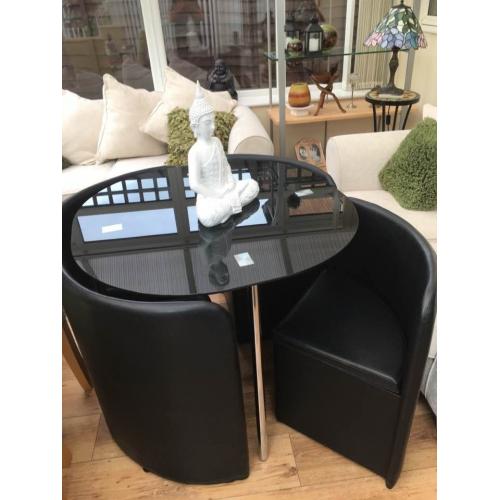 table and 4 chairs