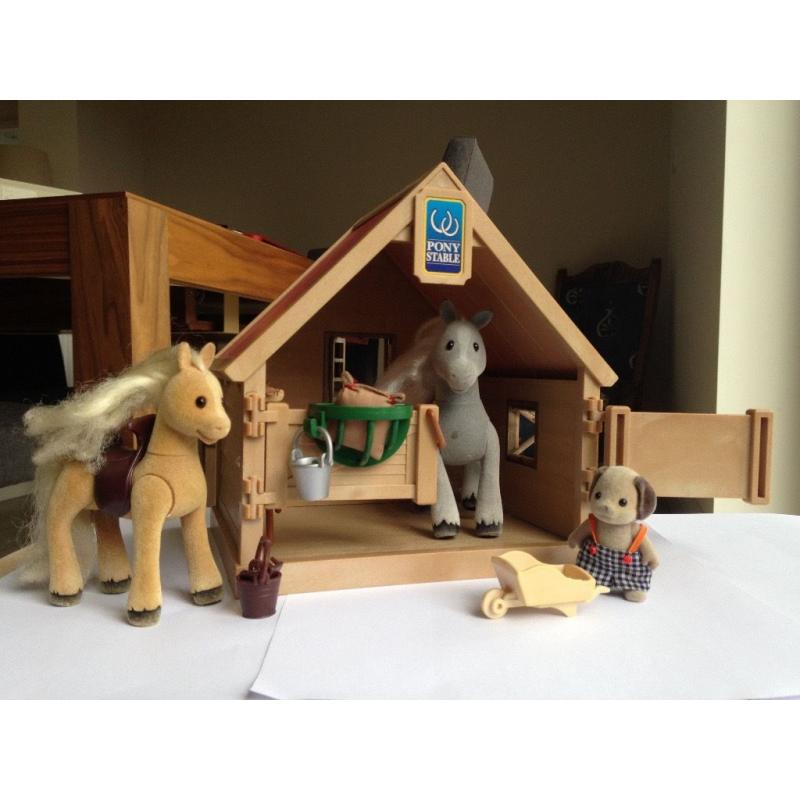 Sylvanian Families stables with horses and stable boy