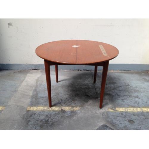 Extendable kitchen table Gplan style
