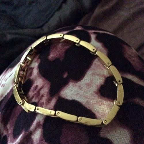 Ladies fashion bracelet