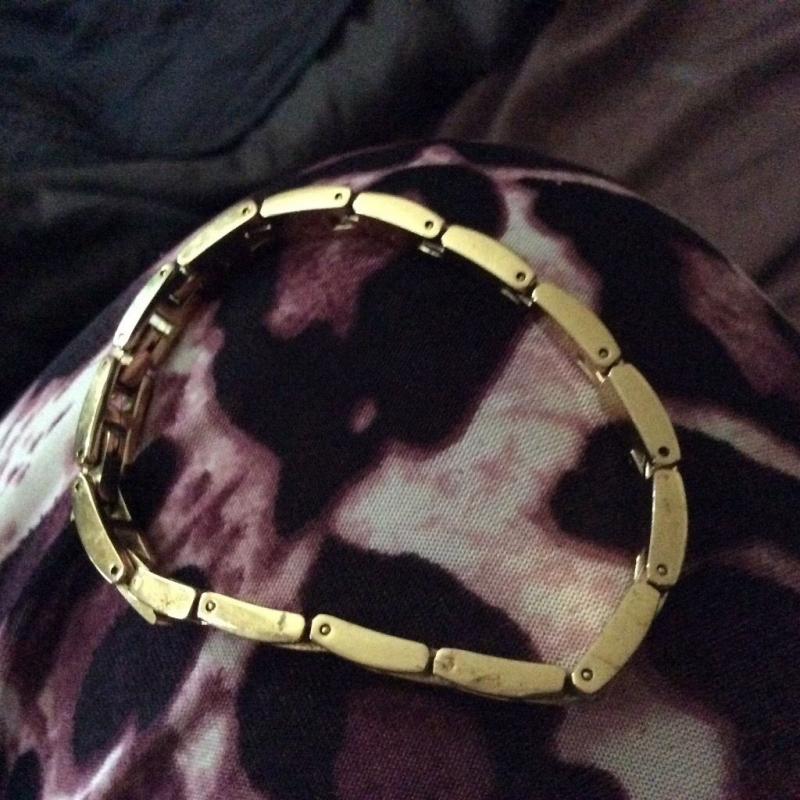 Ladies fashion bracelet