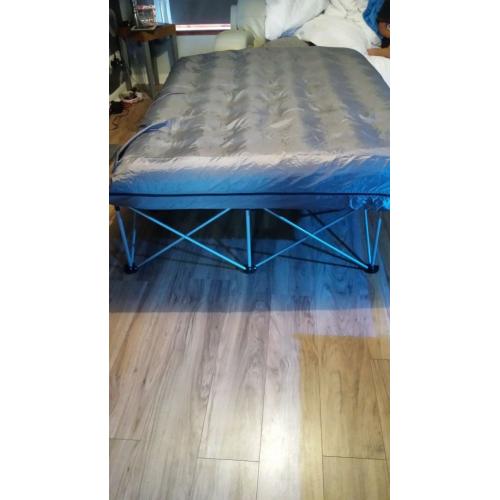 luxury air bed and base