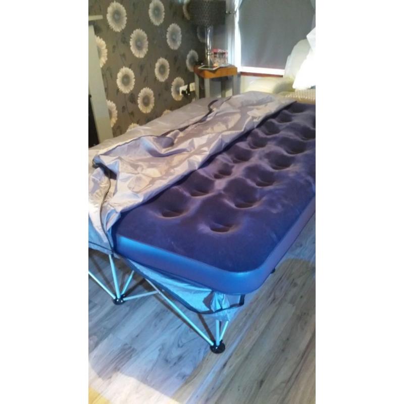 luxury air bed and base