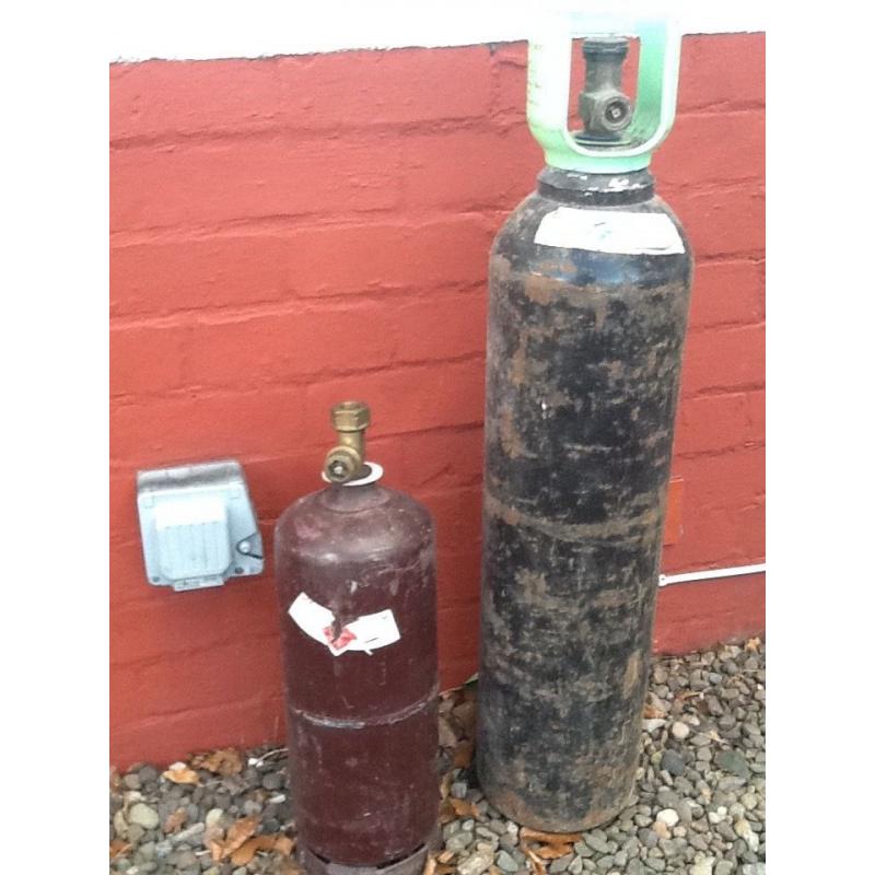 Gas bottles Oxygen and acetylene