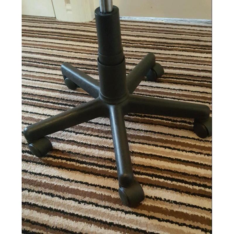 Computer chair