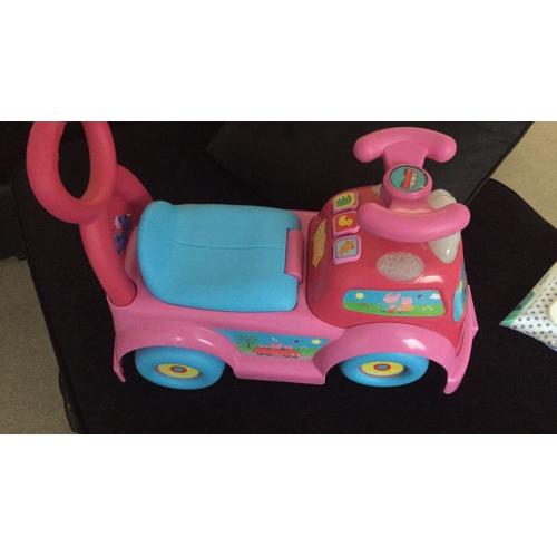 Peppa pig ride on car