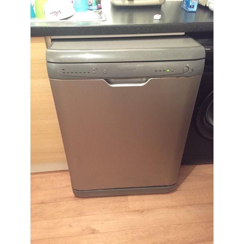 Hotpoint Aquarius Dishwasher