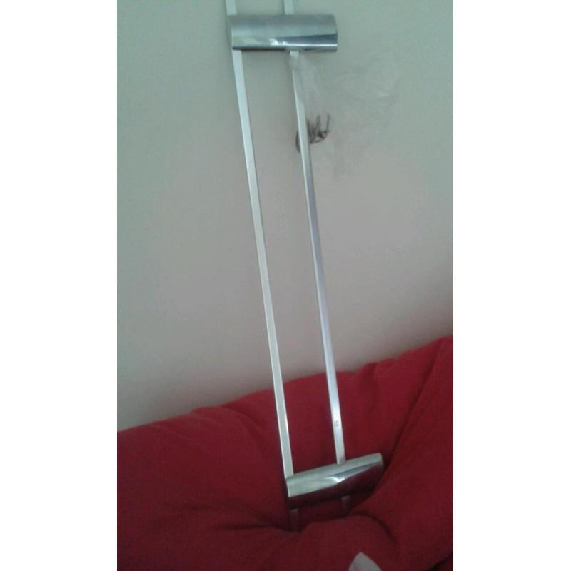 Double towel rail