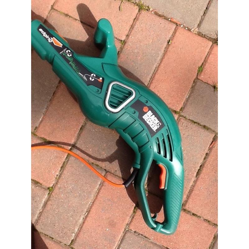 Black & Decker strimmer