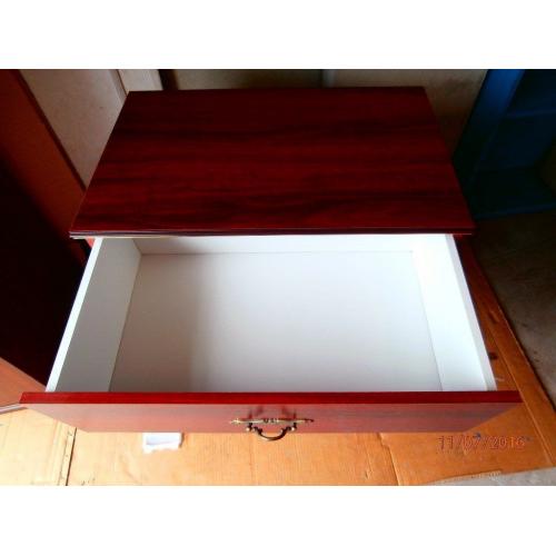 Wardrobe + chest of drawers