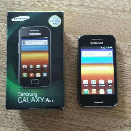 Samsung galaxy ace Unlocked Boxed touchscreen smart phone