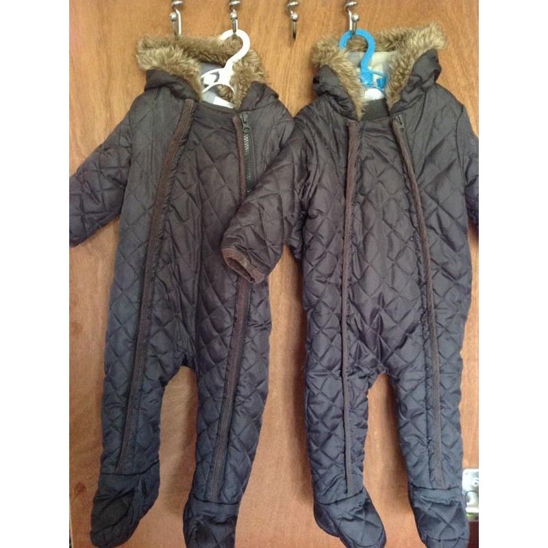 Snow suits fro twin boys, 6-9 months