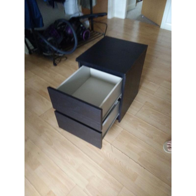 Chest of two drawers