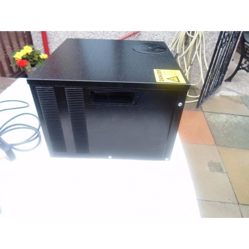 beer cooler maxi 110 excellent working order(1 x outlet)