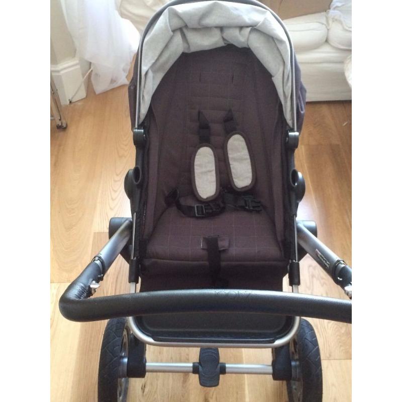 Joolz Quadro Day pram travel set in charcoal grey | Just 7 months old | Great used condition