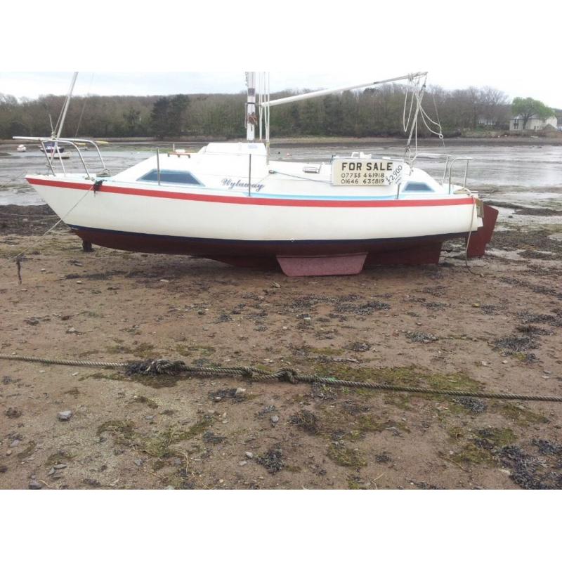 Minstrel 680, 23ft sailing boat, yacht