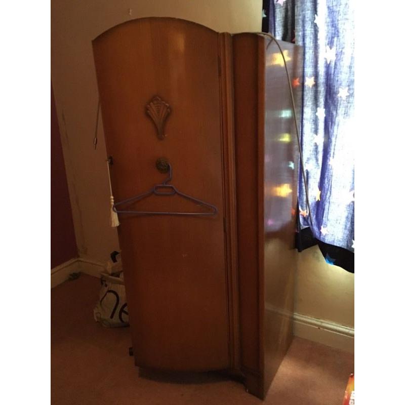 1930s vintage bed room furniture