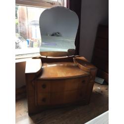 1930s vintage bed room furniture