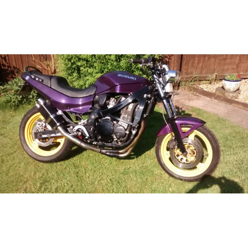 SUZUKI GSX600F STREETFIGHTER