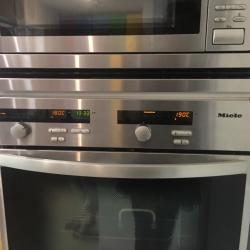 Well loved Miele double oven