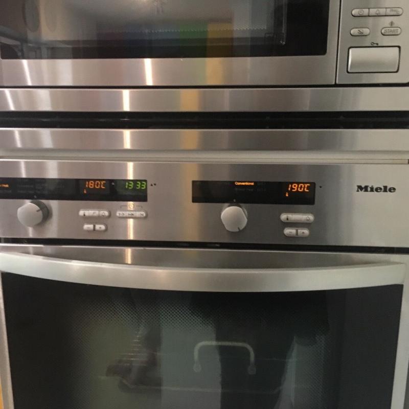 Well loved Miele double oven