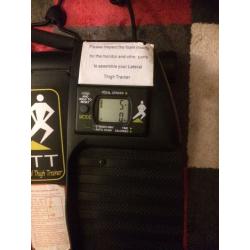 Lateral thigh trainer
