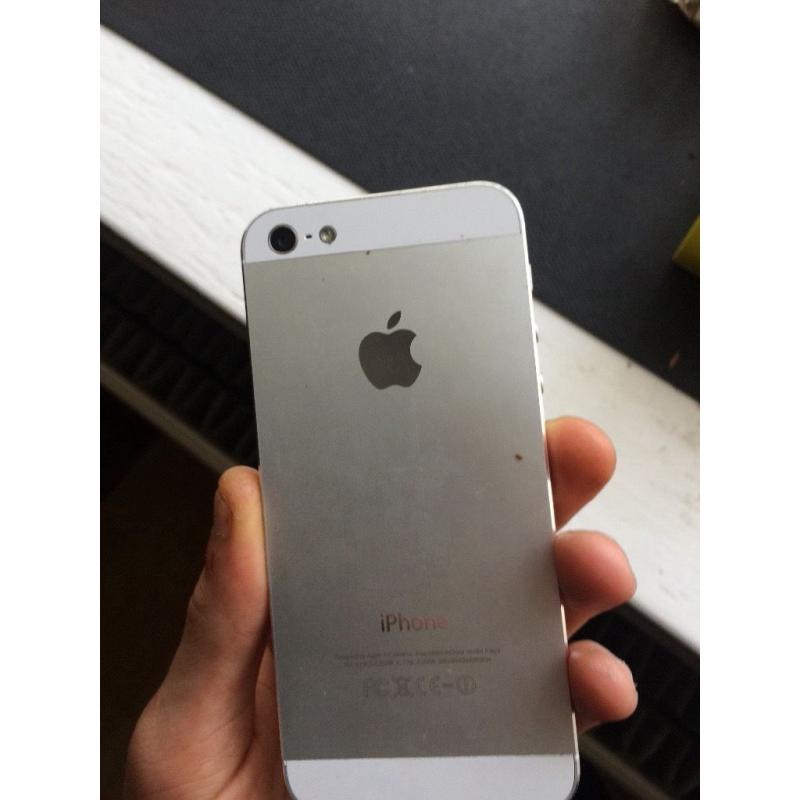 iPhone 5 16g white faulty open to offers