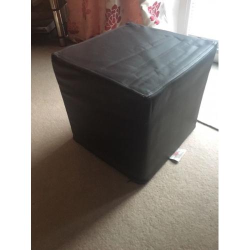 Brown faux leatherette cube