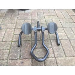 AERO BARS AND TRI BARS FOR SALE.