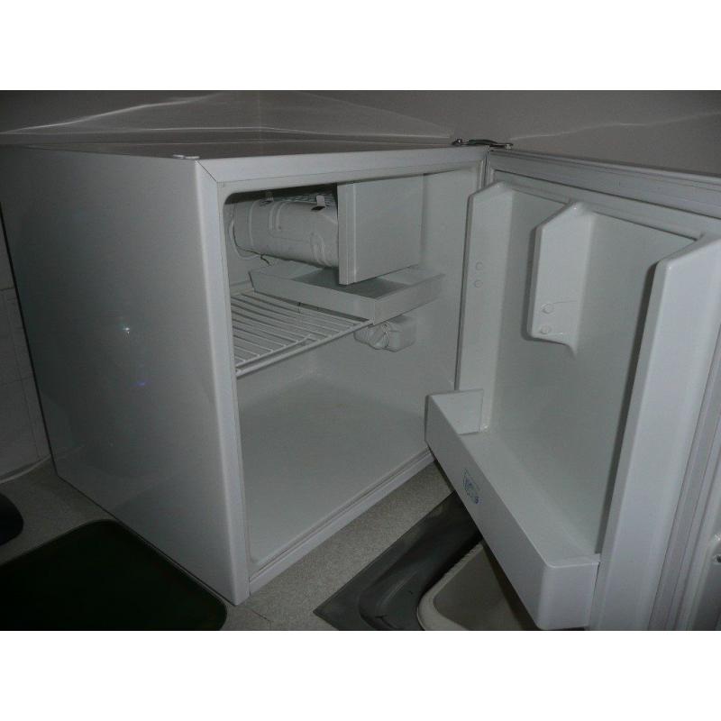 Tricity Bendix Table Top Fridge