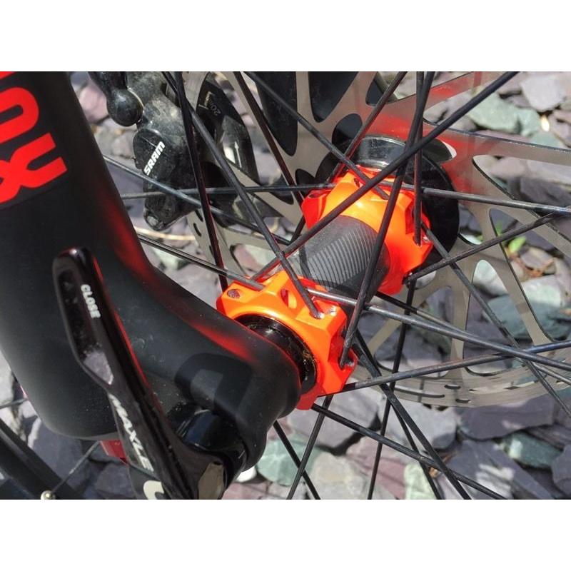 Cube Stereo 160 Super HPC Race 650b Mountain Bike 2015 Mint condition Size Large