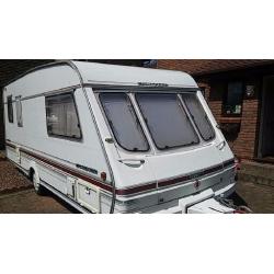 Swift Challenger 490 SE Lux 5 Berth. 1996