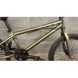 NEARLY NEW GT TOUR BMX