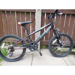 BOYS BLACK BMX BIKE