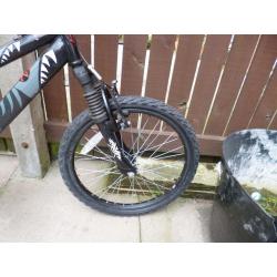 BOYS BLACK BMX BIKE