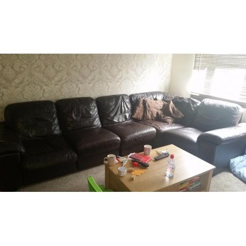 5 seater L shaped sofa