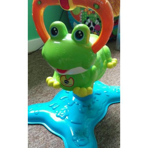 Vtech bounce & discover frog