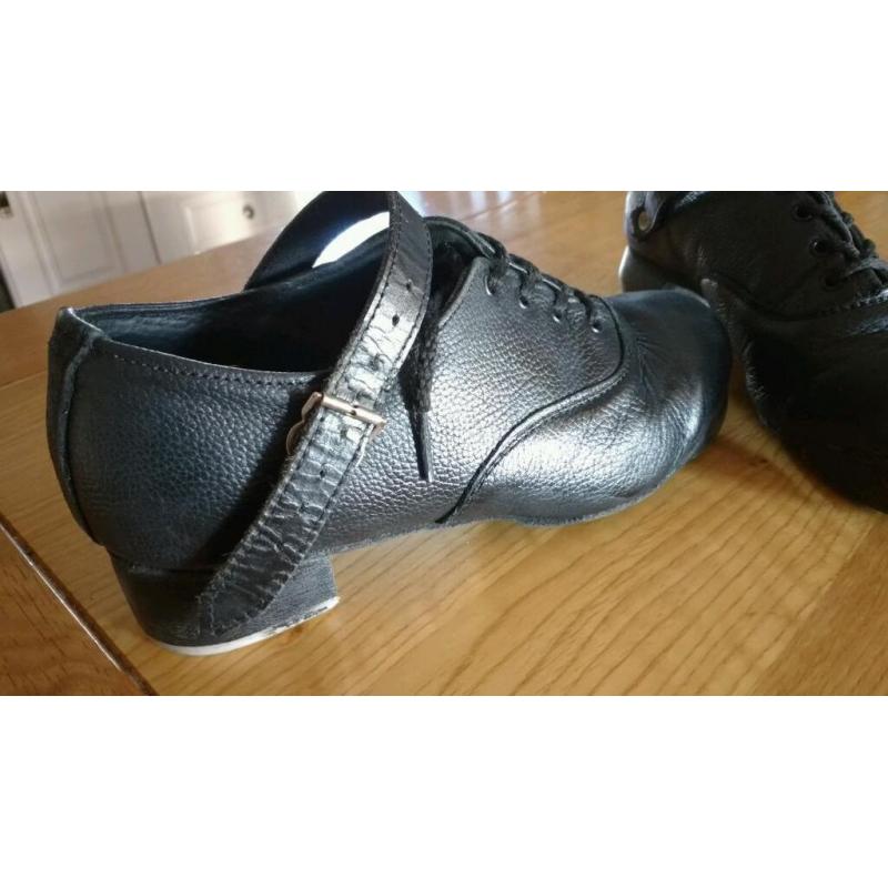 Irish dancing heavy shoes