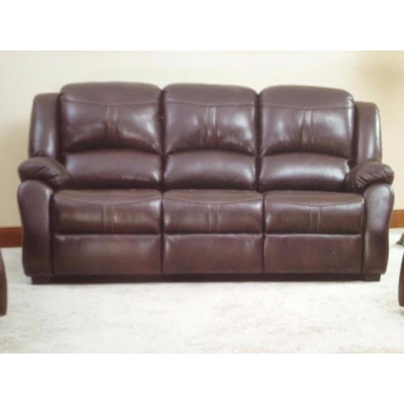 Brand New Suite 311, sofa with 2 single chair recliners, in Black or Brown, limited stock