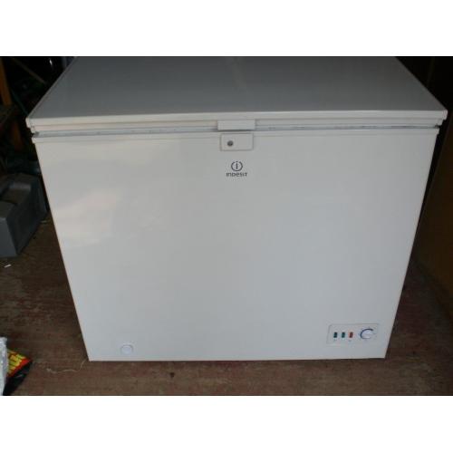 INDESIT 200ltr CHEST FREEZER