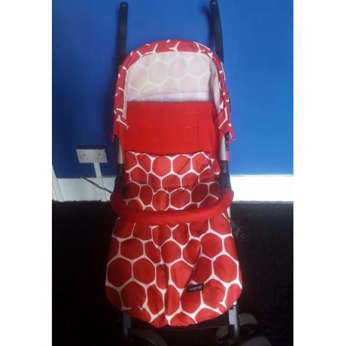 Ladybird stroller with footmuff & raincover