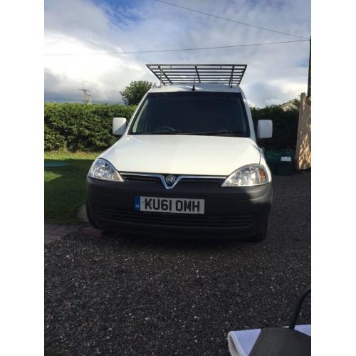 Vauxhall combo, 1.7 , low miles , no vat