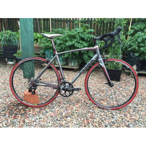 Jamis Ventura Comp (road bike / bicycle / cycling)