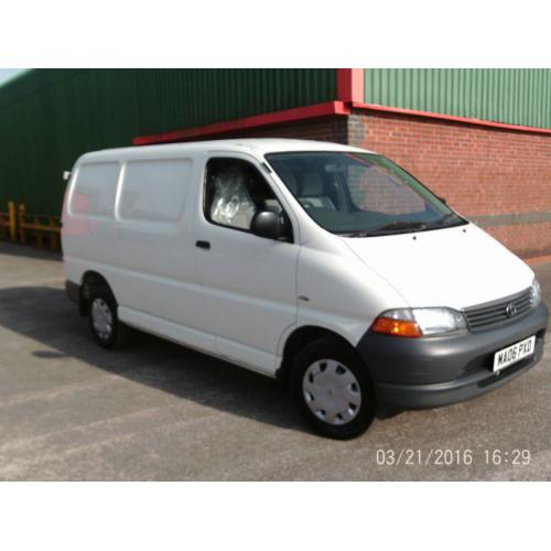 Toyota Hi-Ace 2.5D-4D ( Tailgate ) ( 88bhp ) 2004MY 280