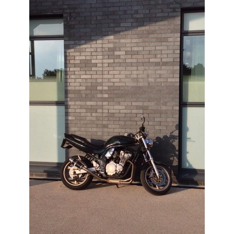 Suzuki bandit 600cc MK1