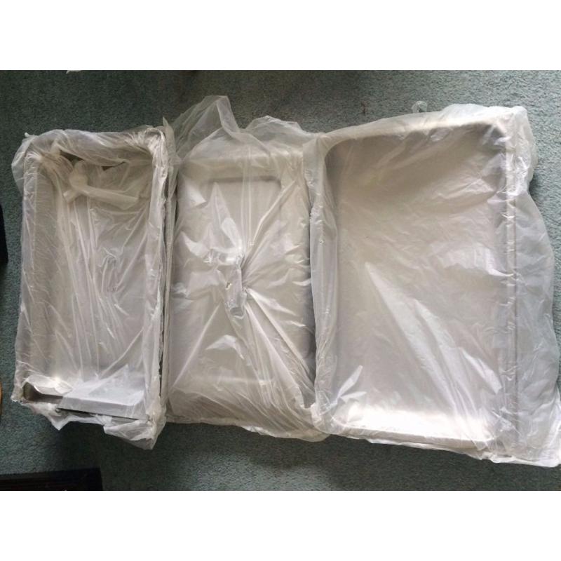 Brand New Dish Chafing set