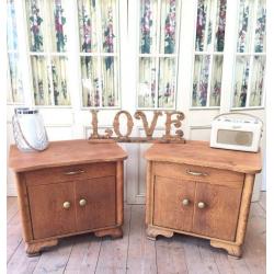 PAIR OF VINTAGE RETRO MID CENURY BEDSIDES / CABINETS