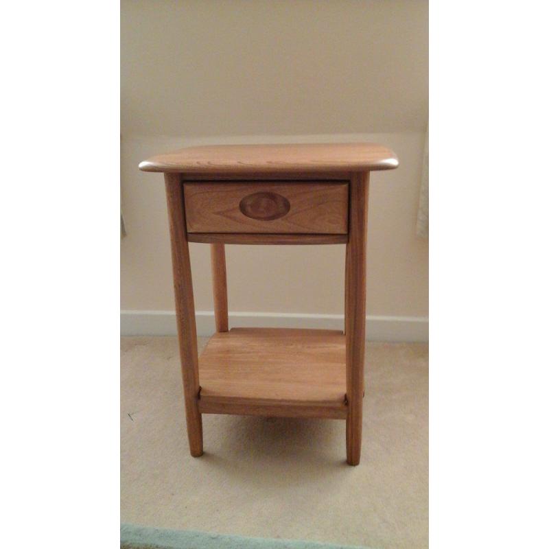 Ecrol Winsdor Lamp Table